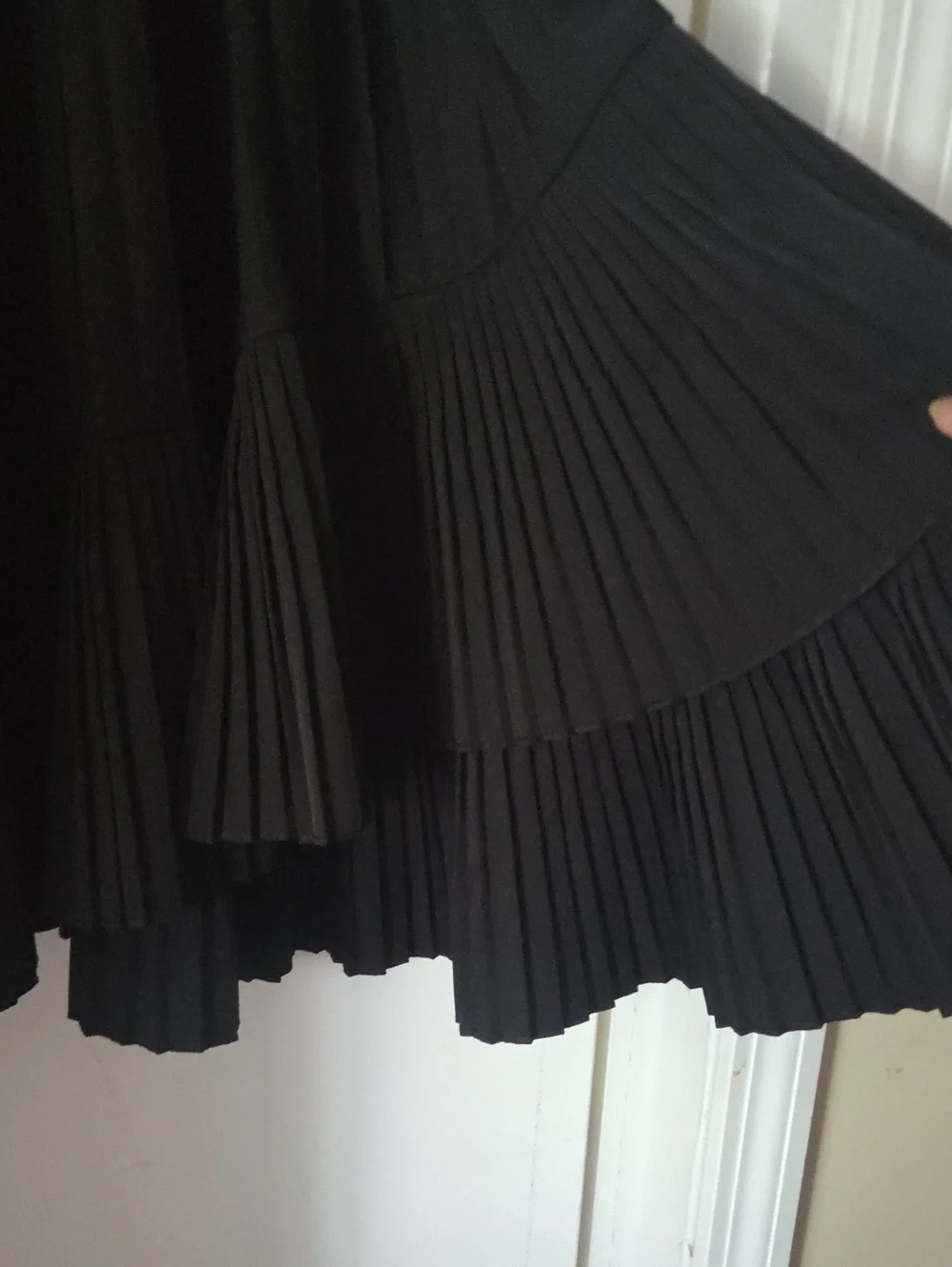Black Pleated Tiered Women's Skirt